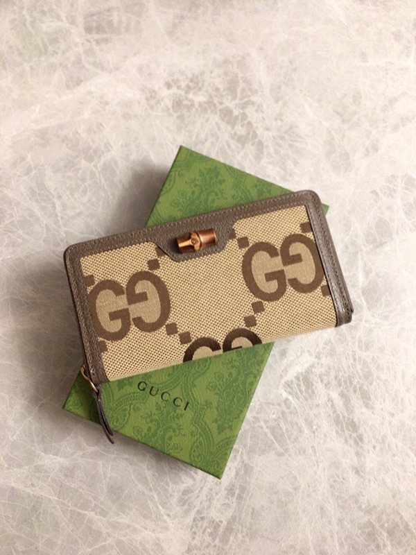 グッチ財布 レプリカ角部分ディテール